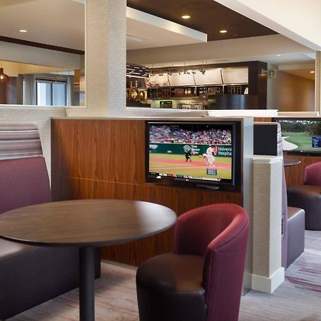 Hotel Courtyard By Marriott Raleigh Cary Exterior foto