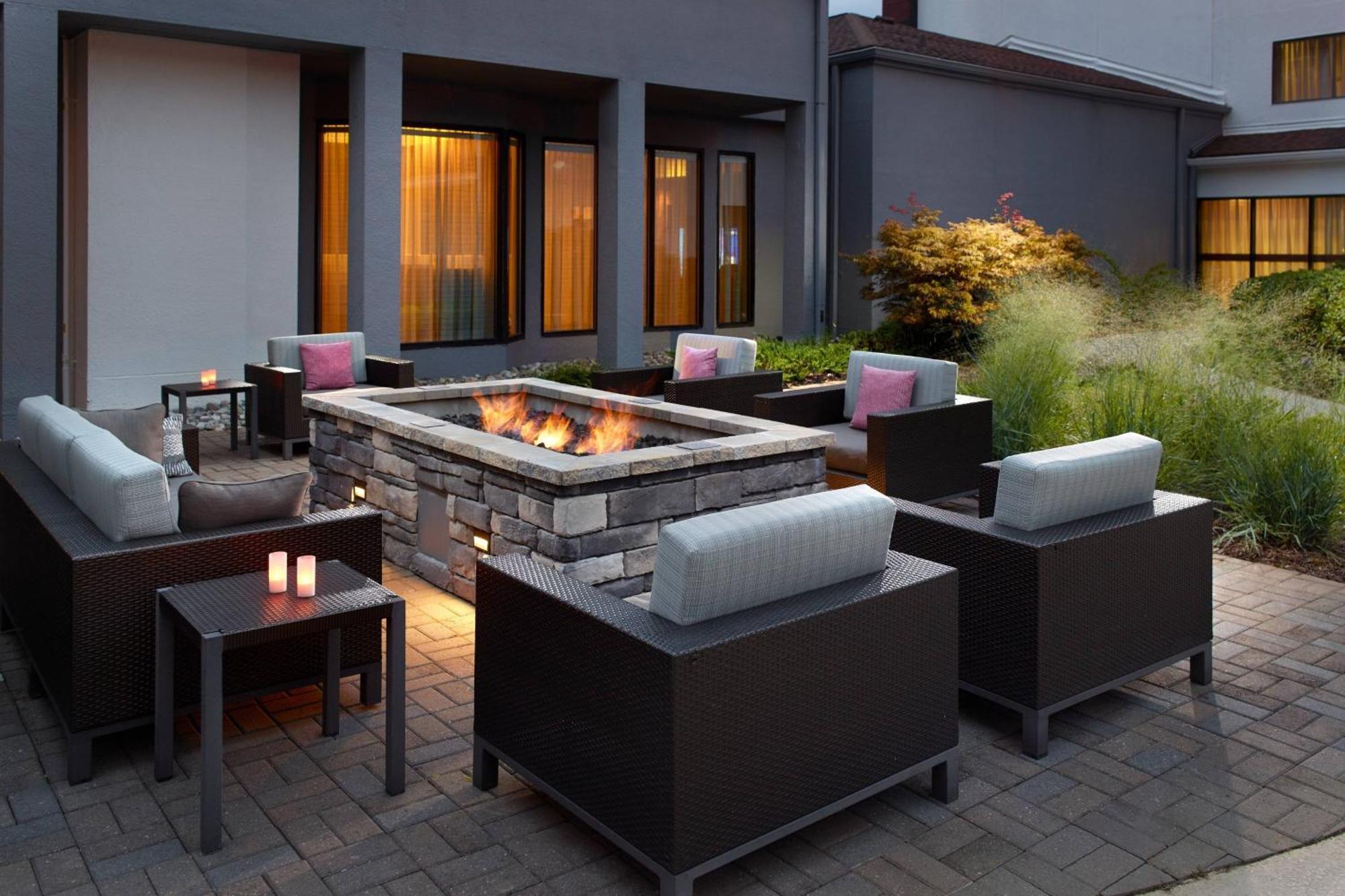 Hotel Courtyard By Marriott Raleigh Cary Exterior foto